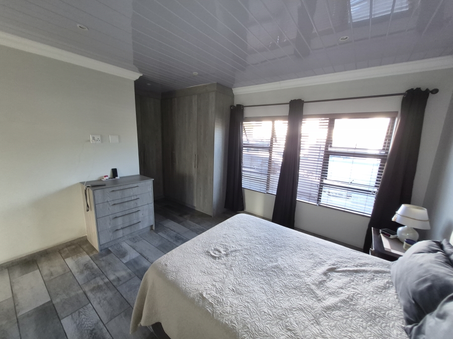 To Let 3 Bedroom Property for Rent in Penlyn Estate Western Cape